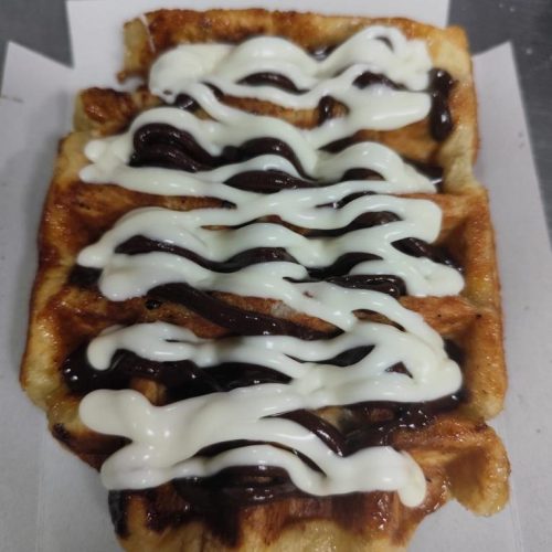 gofre con salsas _la Churreria de Cascales